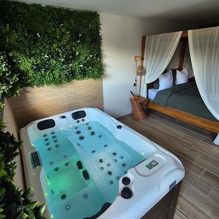 Le Cocoon - Jacuzzi, Sauna Et Piscine Privee Carpentras Exterior foto