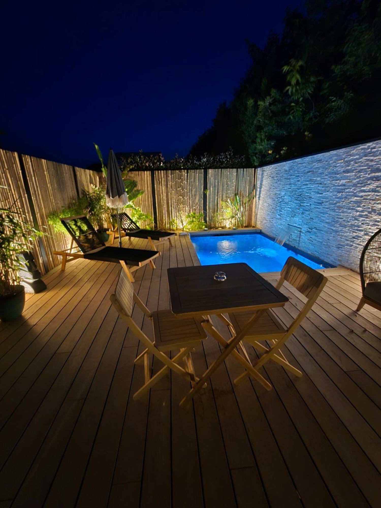 Le Cocoon - Jacuzzi, Sauna Et Piscine Privee Carpentras Exterior foto