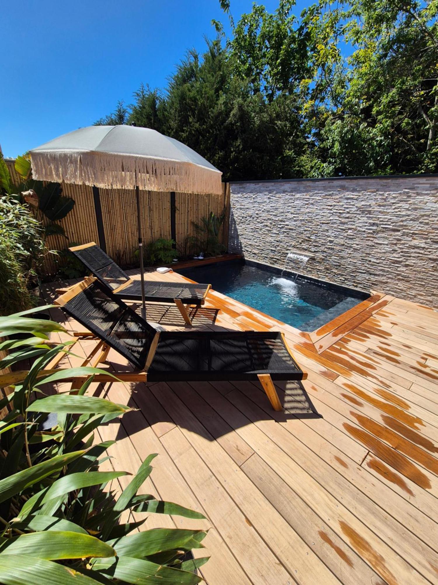 Le Cocoon - Jacuzzi, Sauna Et Piscine Privee Carpentras Exterior foto